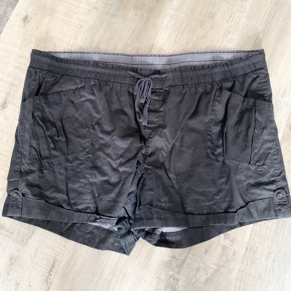 Old Navy Black Shorts